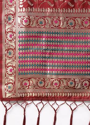 Women Maroon Color Woven Banarasi Dupatta 2