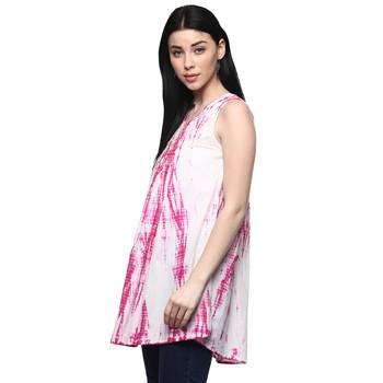 Handcrafted White & Pink A-Line Pure Cotton Kurti 3