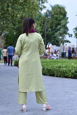 green Stylish Women Reyon Flax Heavy Block Printed kurta Palazzo set with Block print naznin Duppata 3