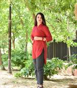 Maroon Stylish Solid Women Crape Kurta