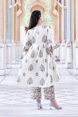 off white Stylish women pure  Cotton  Floral Printed Kurta with Pallazo  Set 2