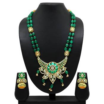 Green necklace-sets 1