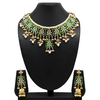 Green necklace-sets 1