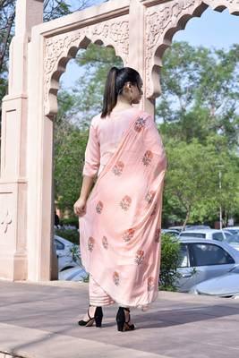 Pink Stylish Women 3 Piece Rayon heavy Gotta patti work kurta Palazzo Set With heavy Designer Block Print Duppata 3