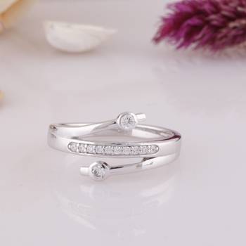 Rhodium Plated Cubic Zirconia Finger Band for Women 4