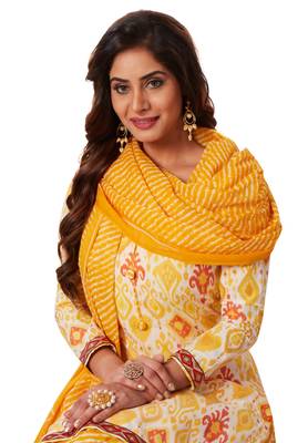 Women's Yellow & White Cotton Printed Readymade Patiyala Suit Set 4