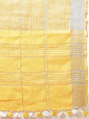Yellow woven linen saree with blouse 4