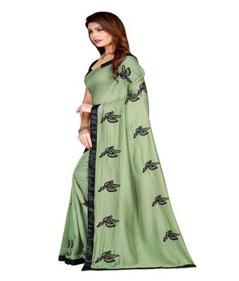 Green printed silk saree with blouse 3