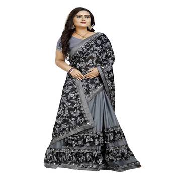 Grey printed silk saree with blouse 2