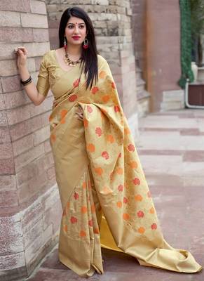 Cream woven silk blend saree with blouse 1