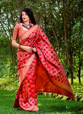 Red woven silk saree with blouse 1