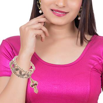 Gold bangles-and-bracelets 4