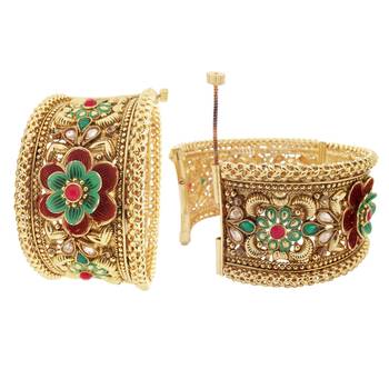 Gold bangles-and-bracelets 3