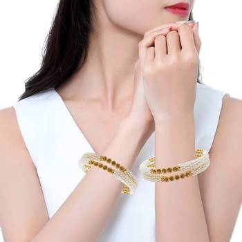 Gold bangles-and-bracelets 4