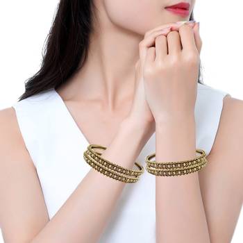 Gold bangles-and-bracelets 4