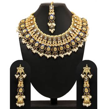 Blue necklace-sets 2