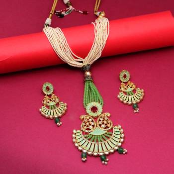 Green Necklace Sets 1