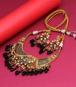 Black necklace-sets