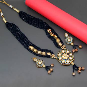Blue necklace-sets 1