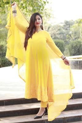 Women's RAYON Kurta pant set with heavy Designer Duppata 1