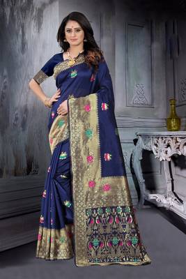 Navy Blue Woven Kanjivaram Silk Saree With Blouse 4