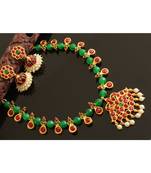 Beautiful Handmade Green Kemp Designer Necklace Set