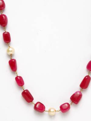 Red pearls necklaces 3