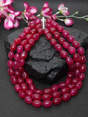 Red emerald necklaces 1