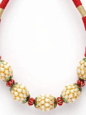 Red pearl necklaces 1