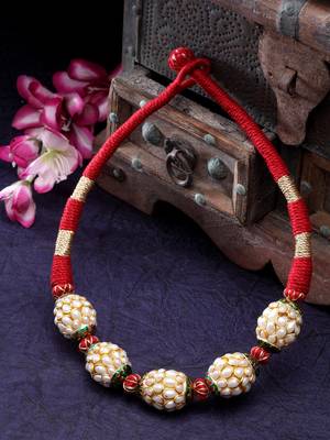 Red pearl necklaces 4