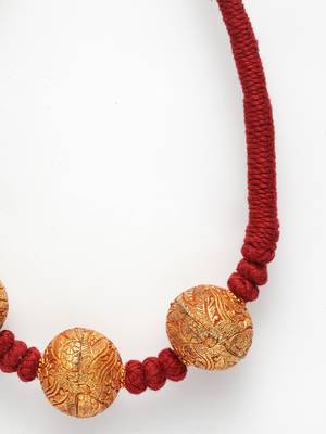 Red necklaces 1