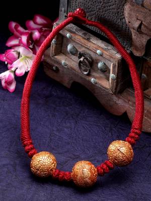 Red necklaces 4