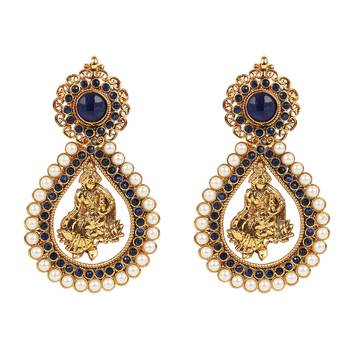 Blue chandbali 1