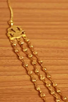 Black Crystal & Gold Bead Necklace