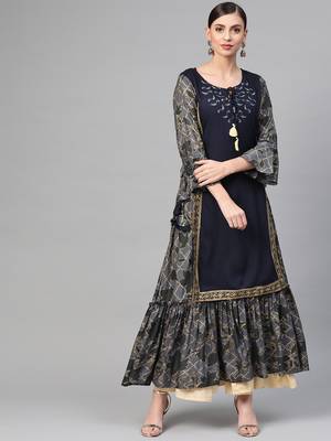 Women Navy Blue Straight Rayon Printed Round Neck Long Kurta 1