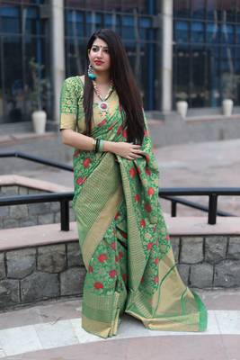 Green woven banarasi silk saree with blouse 2