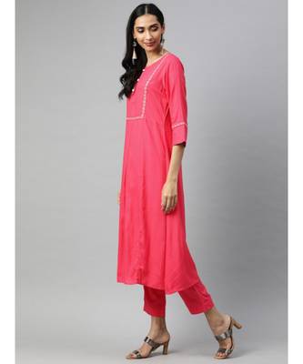 Women Coral Solid A-Line Rayon Kurta With Pants 2