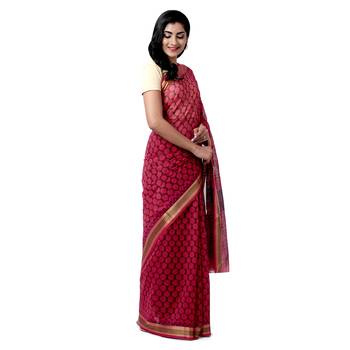 Pink printed blended cotton saree with blouse 4