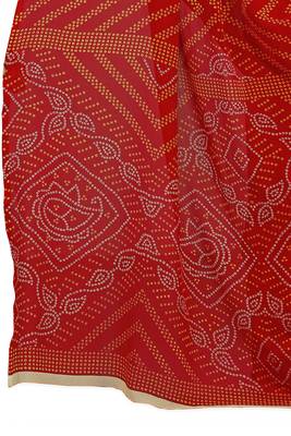 Red printed georgette saree with blouse 3