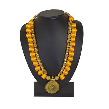 Gold Statement Jewellery 1