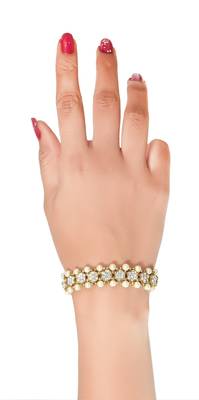 Classic Look For Traditional Party Wear Gold Finishing Pearl Bracelet 3