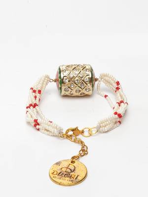 Red pearl bracelets 5