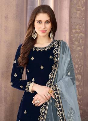 Navy-blue embroidered velvet salwar Kameez 2