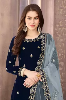 Navy-blue embroidered velvet salwar Kameez