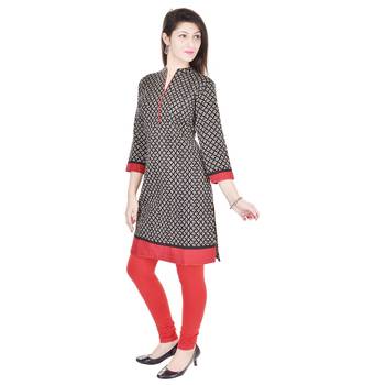 Women Red Printed Straight Kurta 2