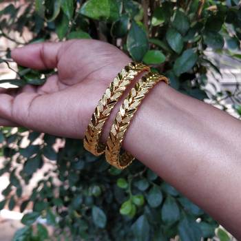 Gold Plated Traditional Designer Plain Bangles Set Of 2 3