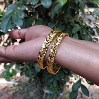 Gold Plated Traditional Designer Plain Bangles Set Of 2 1