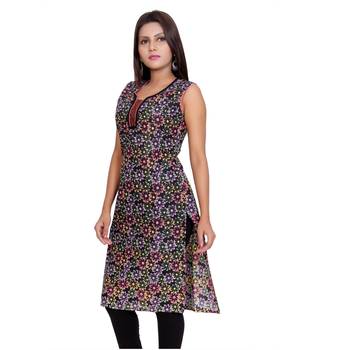 Women Black Printed Straight Kurta 3