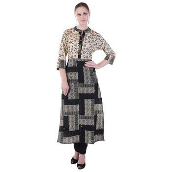 Women Black Printed A-line Kurta 1