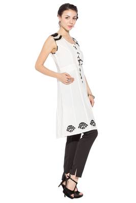 White Embroidered Cotton Party Wear Kurti 3